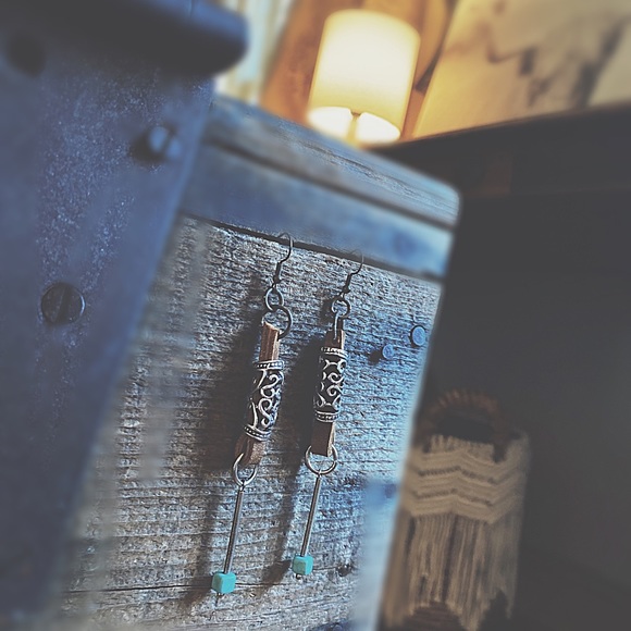 Necklace The Anika Pendant & Earring Set HP๐ต - Picture 10 of 17